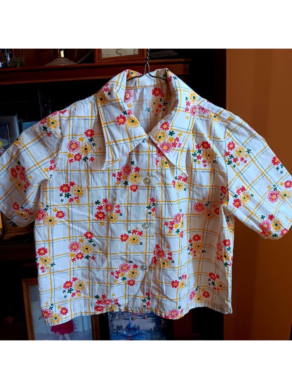 True Vintage Floral XS Crop Top  1970's Handmade Groovy Flower Power Summer